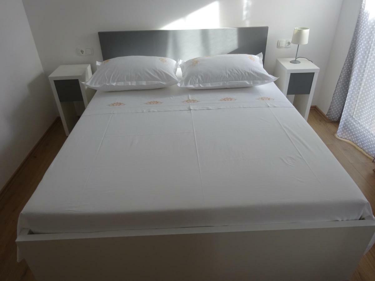 Apartment Duce Omiš Exterior foto
