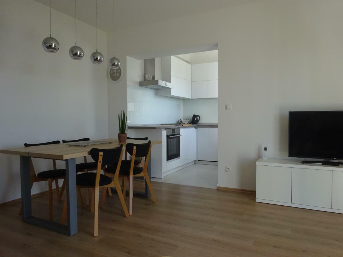 Apartment Duce Omiš Exterior foto