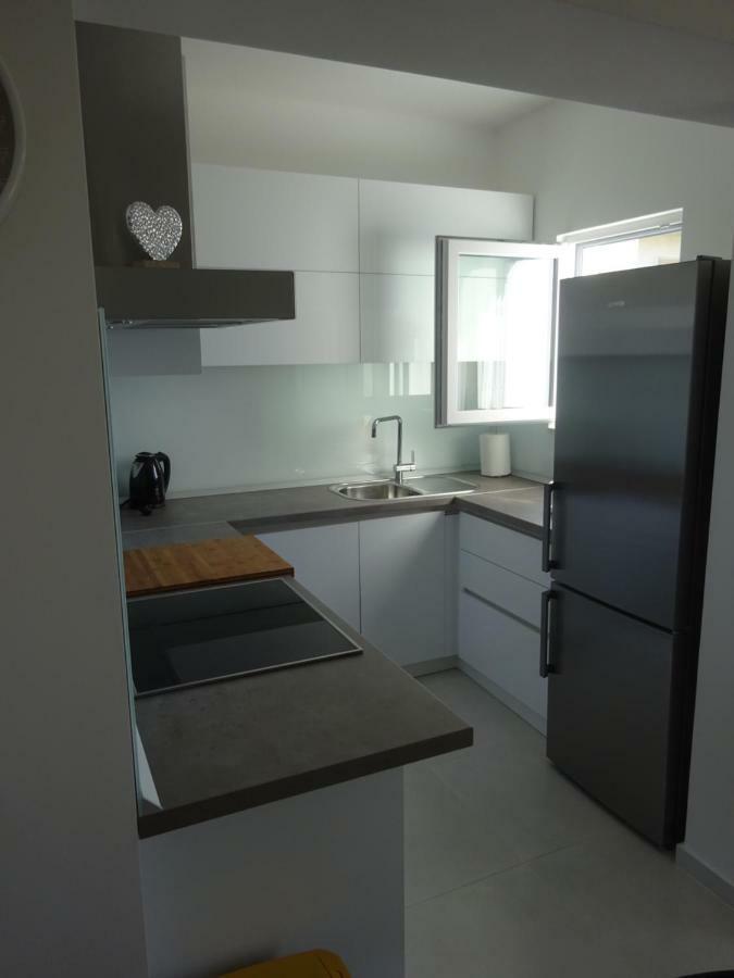 Apartment Duce Omiš Exterior foto